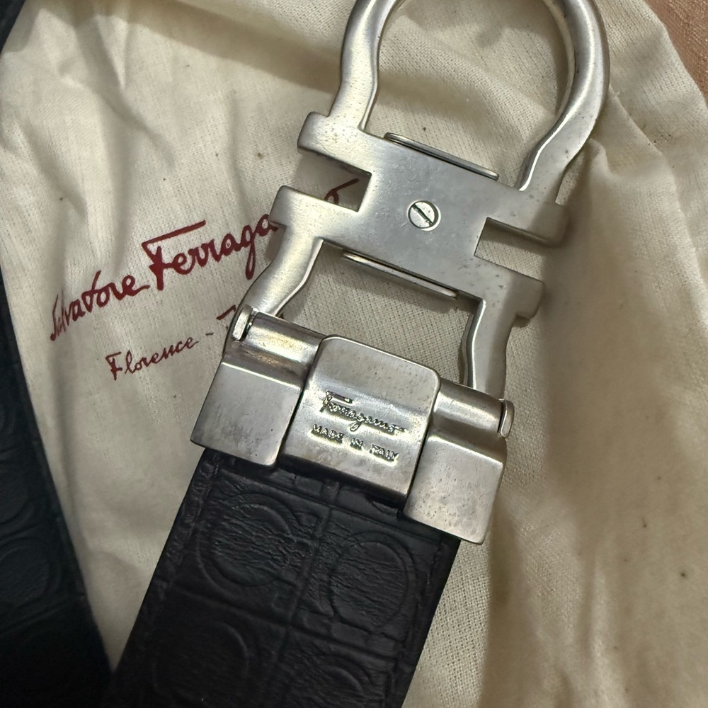 Salvatore Ferragamo Black Leather Belt - Picture 6 of 7